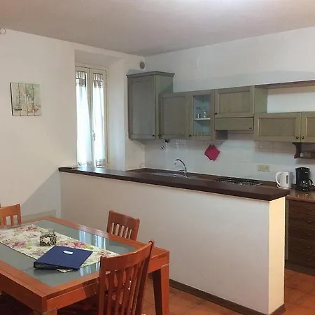 Apartamento In Sleeps 4 0 *